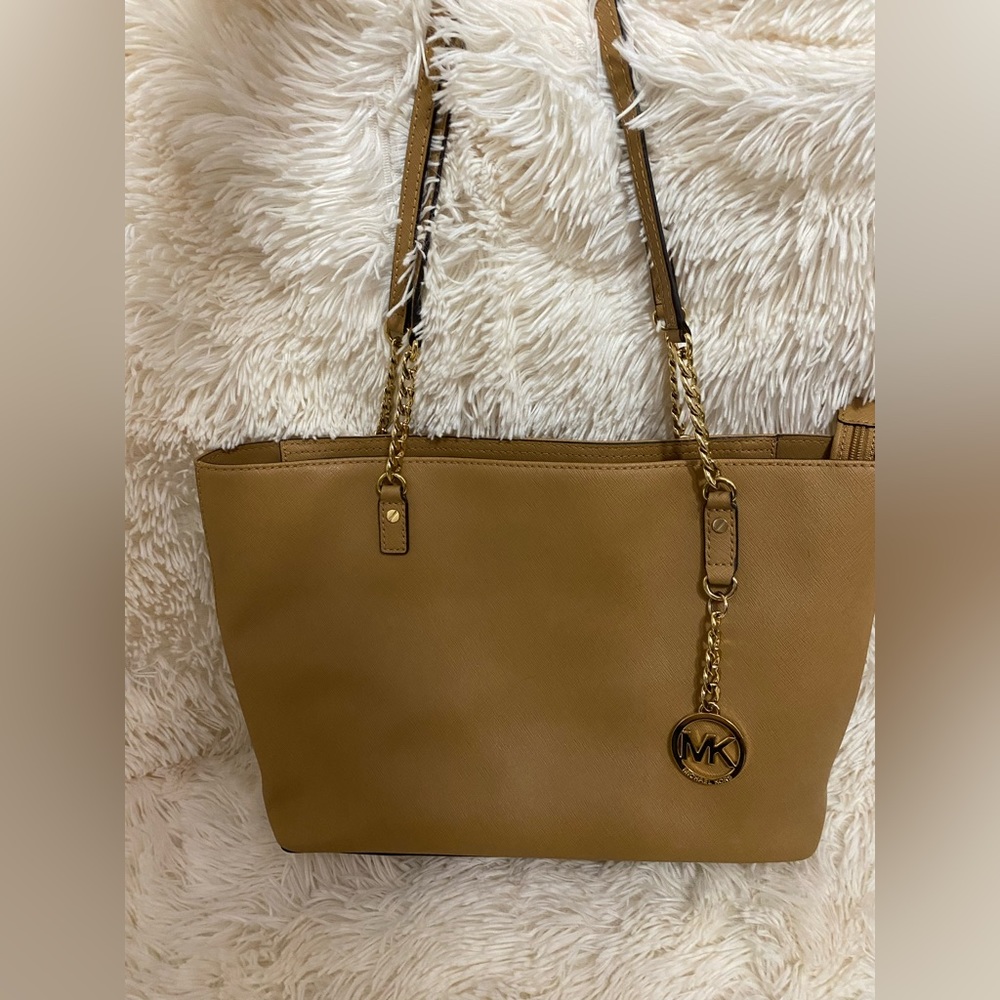 MK Shoulder Bag Nude EUC
